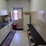 بيت شباب Auristelas *